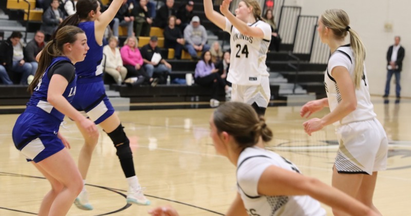 Northwest Girls Defeat Lakeview, 60-33